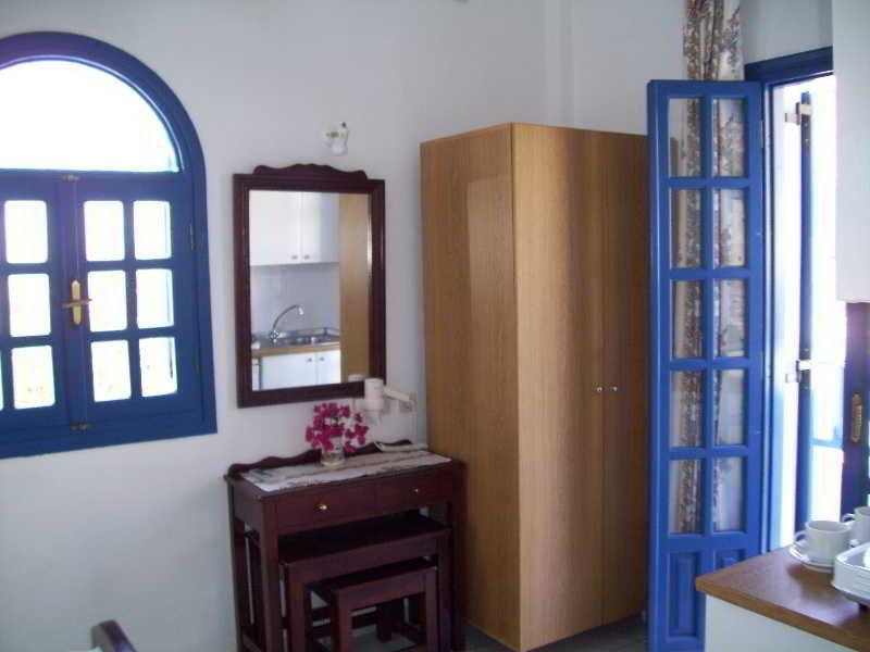 Ancient Thera Studios Perissa  Buitenkant foto