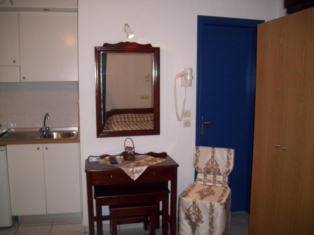 Ancient Thera Studios Perissa  Buitenkant foto